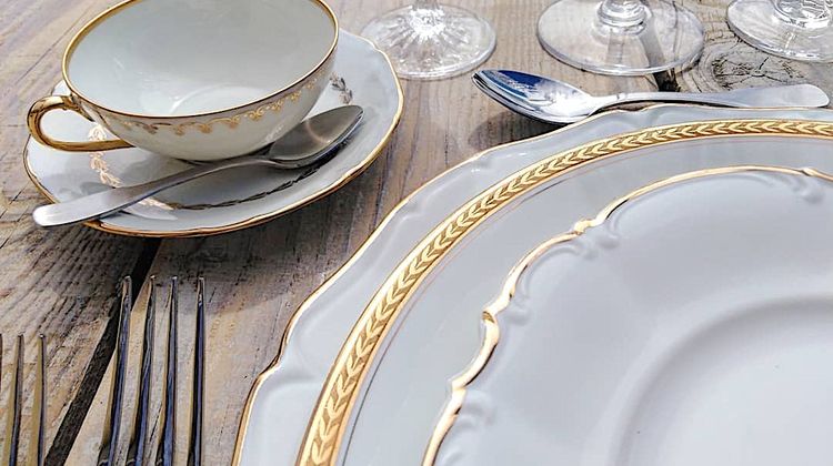 1500 COUPS DE POUCE - Sophie Valdès, sa vaisselle et ses objets vintage